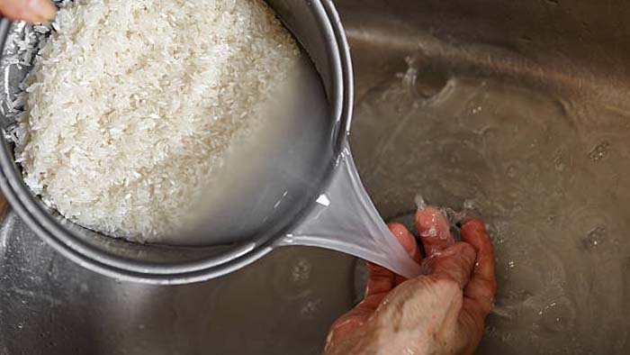 Washing Rice