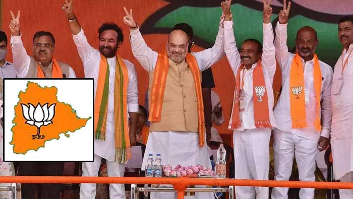 Telangana BJP: తెలంగాణలో బీసీ అస్త్రాన్ని ప్రయోగించేందుకు బీజేపీ సిద్ధమైందా..?