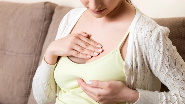 Womens : టైట్ గా బ్రాలు వేసుకుంటే బ్రెస్ట్ క్యాన్సర్ వస్తుందా?