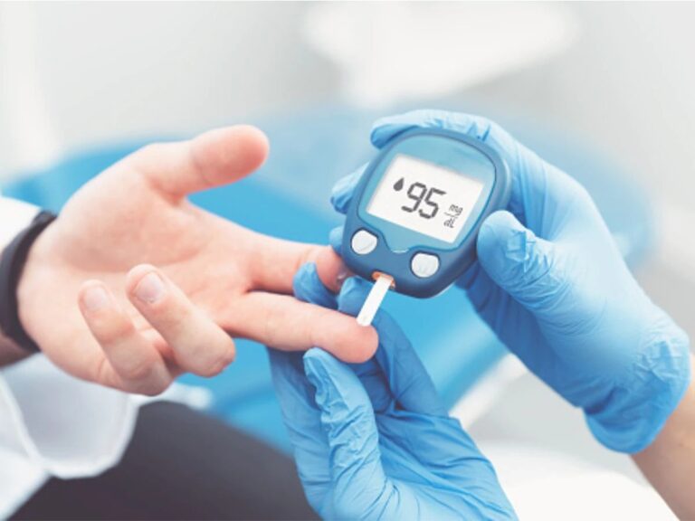 Health Tips: పొద్దున్నే శరీరంలో ఈ లక్షణాలు కనిపిస్తున్నాయా?.. అయితే మీరు డేంజర్లో ఉన్నట్లే..