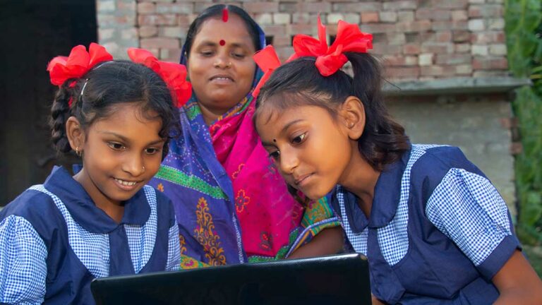 Girl Scheme: అదిరిపోయే స్కీమ్.. ఆడ పిల్లకు రూ.21 వేలు..