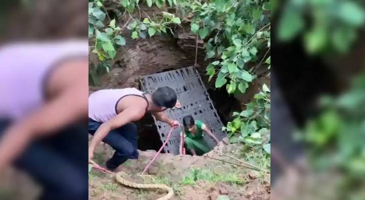 Well: భార్యను బావిలోకి తోసి పరారైన భర్త.. ఆ తర్వాత ఏమైందంటే?