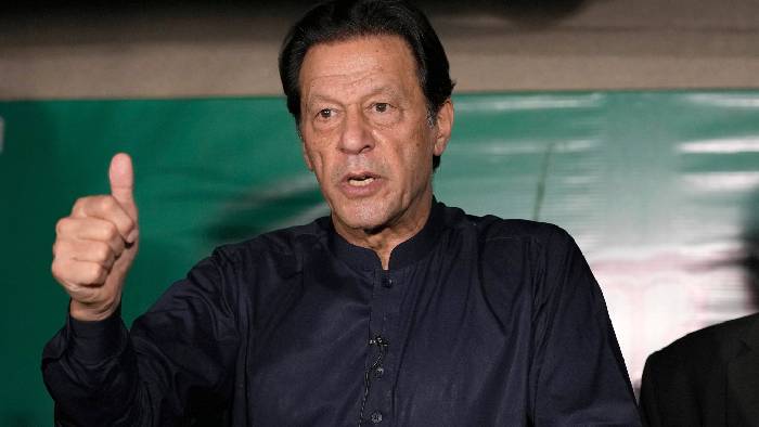 Imran Khan: గాంధీ, జిన్నా, మండేలాలే నాకు స్పూర్తి.. పాక్ మాజీ ప్రధాని వ్యాఖ్యలు..