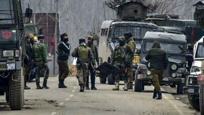 Jammu& Kashmir: జమ్మూకాశ్మీర్ లో ముగ్గురు వలస కార్మికులను కాల్చి చంపిన ఉగ్రవాదులు..