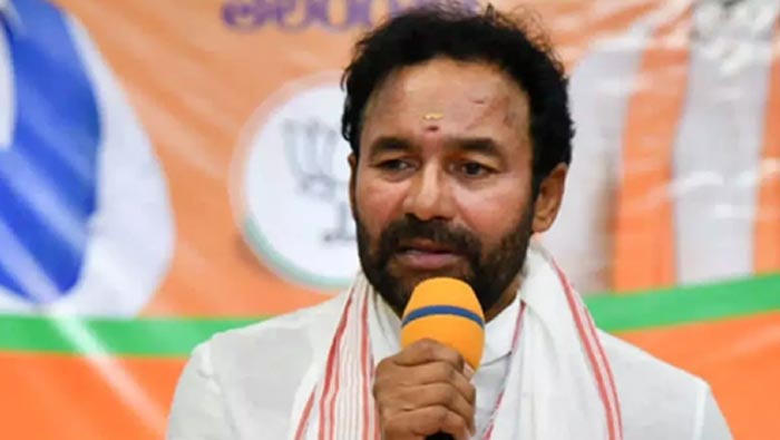Kishan Reddy: ఇక్కడ దోచుకుని అక్కడ పంచుతున్నారు..