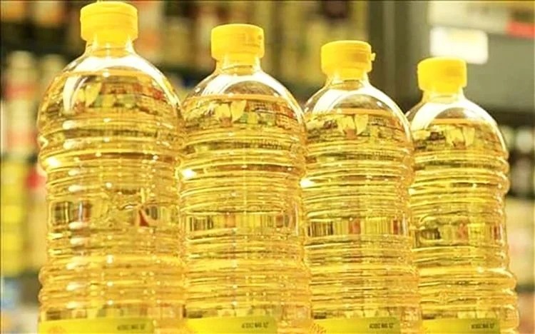 Oil Price Hike :సామాన్యుల పై మరో భారం.. భారీగా పెరగనున్న వంట నూనె ధరలు..