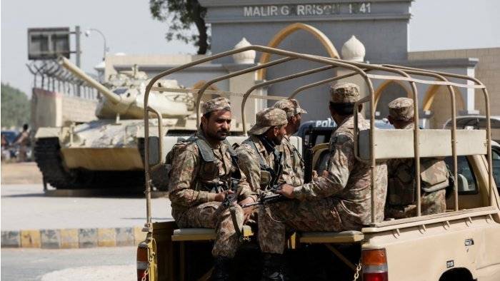 Pakistan: నలుగురు పోలీసులను చంపిన పాక్ తాలిబాన్లు.. ఆఫ్ఘాన్ సరిహద్దుల్లో సమాంతర పాలన..