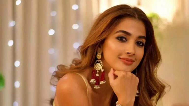 Bro Teaser: పూజా లేకుండా సినిమాలు తీయరా?.. త్రివిక్రమ్‌ను ఆడుకుంటున్న నెటిజన్లు!