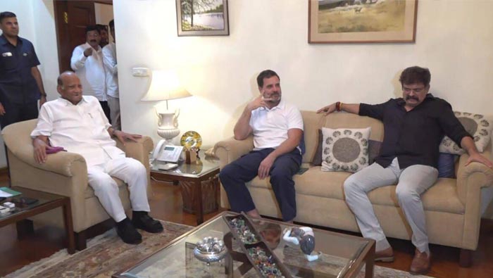 Sharad Pawar: మహారాష్ట్రలో రాజకీయ సంక్షోభం.. శరద్ పవార్ తో రాహుల్ గాంధీ కీలక భేటీ