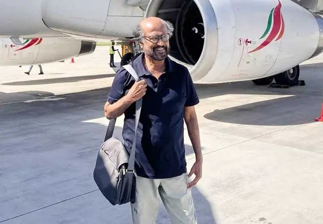 Pic Talk : స్టైలిష్ లుక్ లో రజినీకాంత్..!