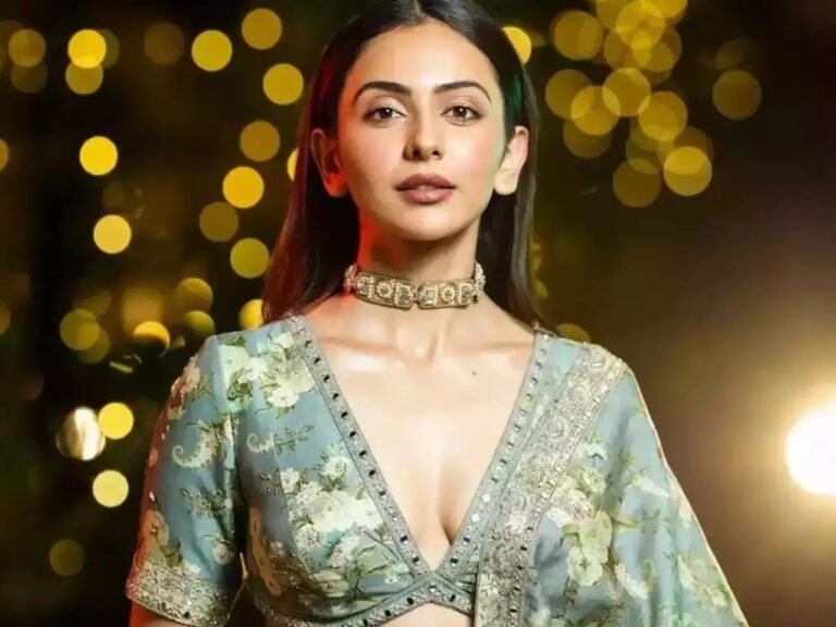 Rakul Preet Singh: రకుల్ ప్రీత్ అందంగా కనపడటం కోసం ఇలా చేస్తుందా?