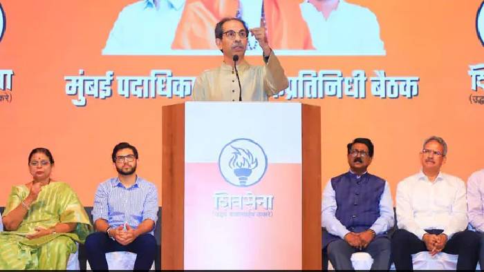 Uddhav Thackeray: రాజకీయాలు “ఐపీఎల్”లాగా మారాయి..ఎవరు ఏ వైపు ఆడుతున్నారో ఎవరికీ తెలియదు..