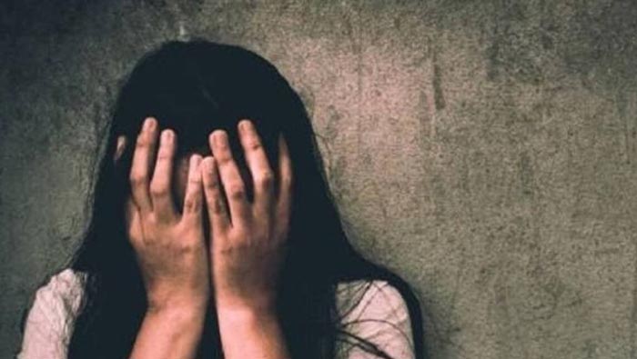 West Bengal: విద్యార్థినిపై ఉపాధ్యాయుడు లైంగిక దాడి.. పోక్సో కేసు నమోదు