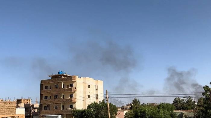 Sudan: సూడాన్‌లో వైమానిక దాడులు.. 22 మంది మృతి