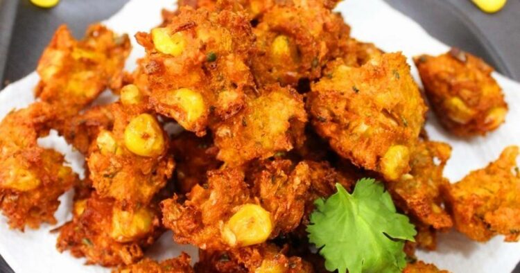 Sweet Corn Pakora : మొక్కజొన్న పకోడీలను ఇలా చేస్తే చాలు.. టేస్ట్ అదిరిపోతుంది అంతే..