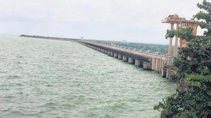 Water Levels in Projects: రాష్ట్రంలో ఎడతెరిపి లేకుండా వర్షాలు.. ప్రాజెక్టులకు జలకళ