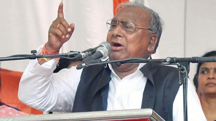 V. Hanumantha Rao: తెలంగాణ రైతులను పట్టించుకోరు గానీ.. బీహార్, పంజాబ్ రైతులకు డబ్బులిచ్చారు