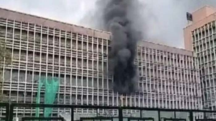 AIIMS Fire Accident:  ఢిల్లీ ఎయిమ్స్ లో అగ్ని ప్రమాదం..
