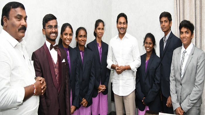 Gurukula Students