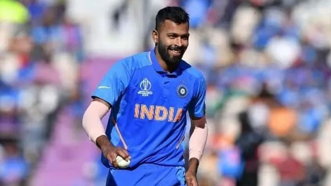 Hardik Pandya Trolls: హార్దిక్‌ పాండ్యాకు ఇంత స్వార్ధమా.. కాస్త ఎంఎస్ ధోనీని చూసి నేర్చుకో!