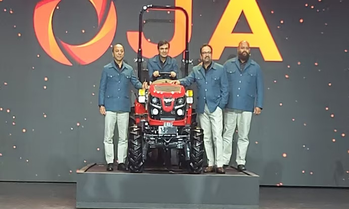 Mahindra OJA: నాలుగు చక్రాలతో నడిచే తేలికపాటి ట్రాక్టర్లను ఆవిష్కరించిన మహీంద్రా గ్రూప్