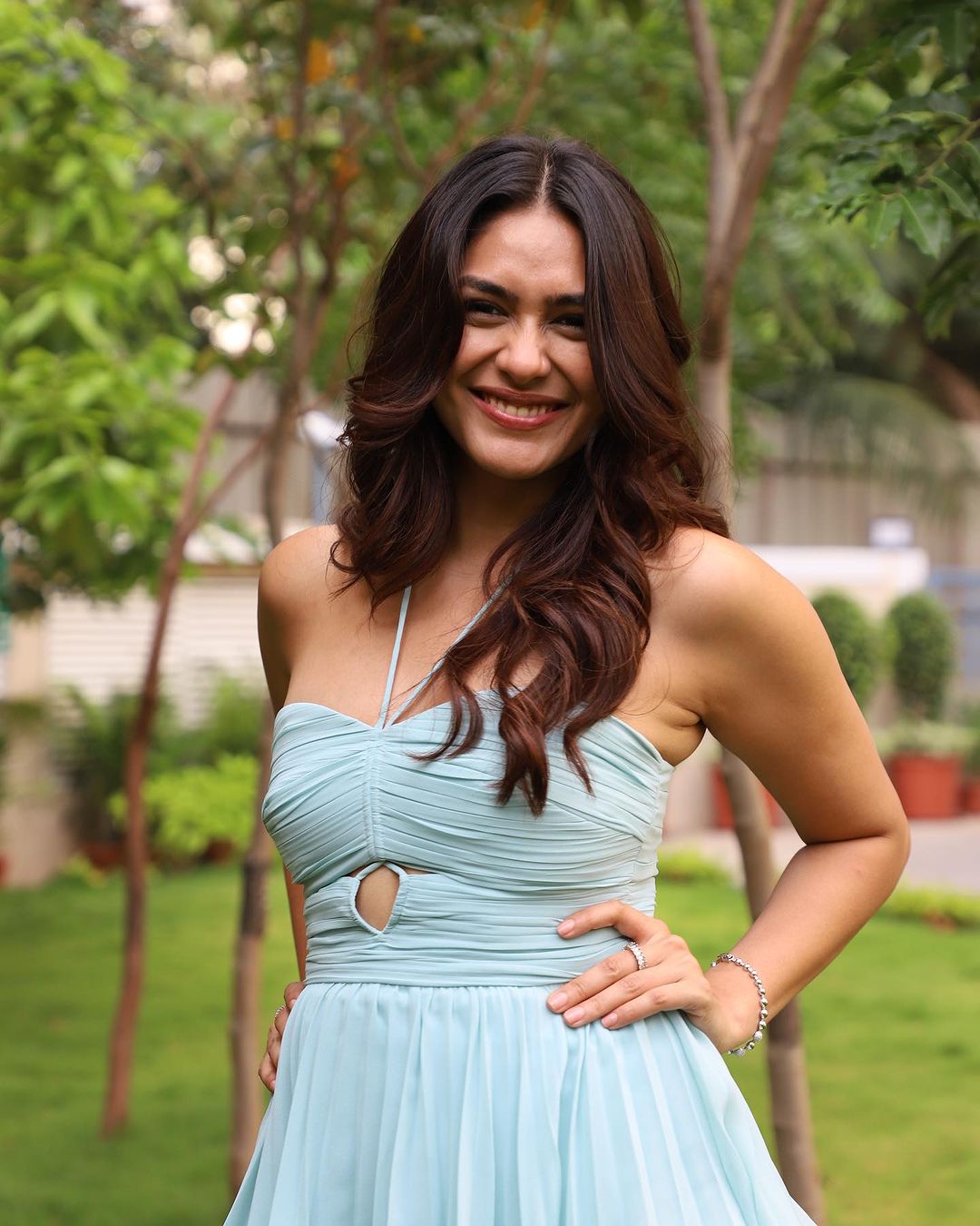 Mrunal Thakur6