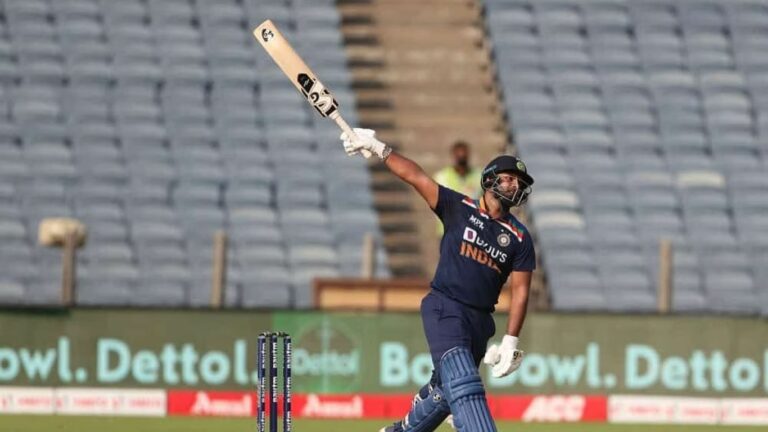 Rishabh Pant Six: మొదటిసారి బ్యాట్ పట్టిన రిషబ్‌ పంత్‌.. సిక్సుల వర్షమే! వీడియో వైరల్‌