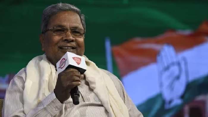 Karnataka: “గృహలక్ష్మీ”కి కాంగ్రెస్ సర్కార్ శ్రీకారం.. మహిళలకు నెలకు రూ. 2000