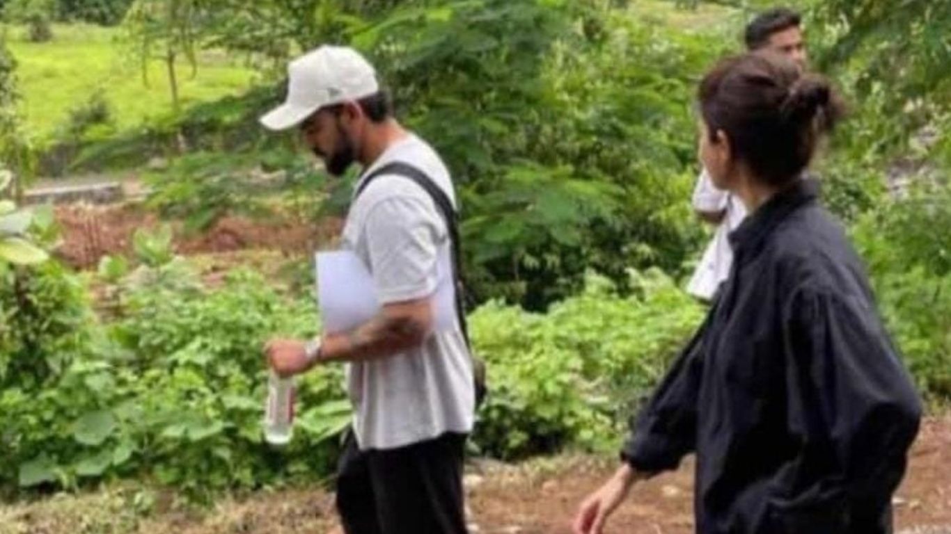 Virat Kohli New House: 8 ఎకరాల్లో విరాట్ కోహ్లీ కొత్త ఇల్లు.. క్రికెట్ పిచ్ కూడా!