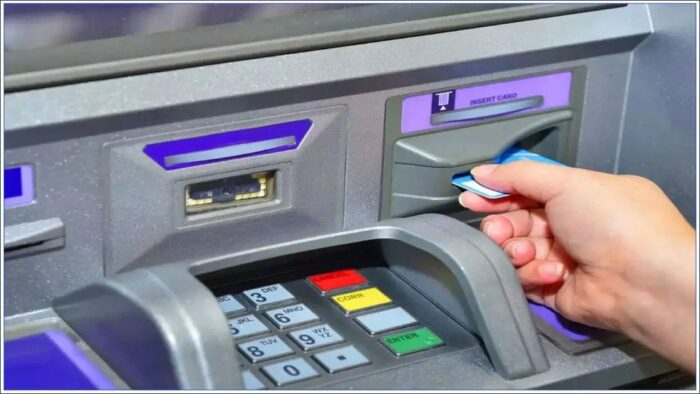 ATM: ఏటీఎంతో కార్డుతో ఇలాంటి పనులు కూడా చేసుకోవచ్చు తెలుసా?