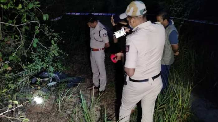 Karnataka: గంధపు చెక్కల స్మగ్లర్ ఎన్‌కౌంటర్..