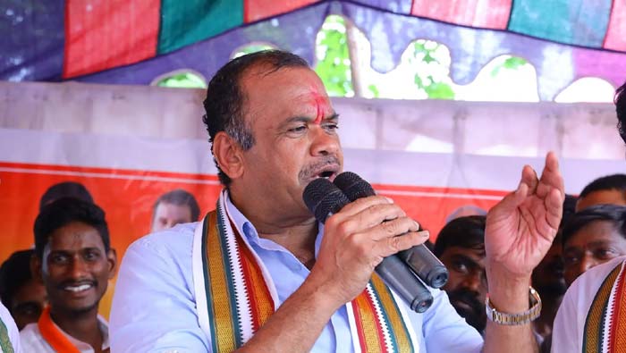 Komati Reddy Venkat Reddy: ఒక్కసారి తెలంగాణలో కాంగ్రెస్ ను గెలిపించండి..