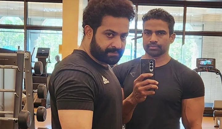 NTR: మరోసారి సిక్స్ ప్యాక్ తో ఎన్టీఆర్.. దానికోసమే.. ?