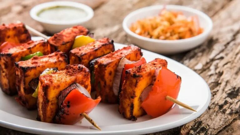 Paneer Side Effects : టేస్ట్ బాగుంది కదా అని కుమ్మేస్తున్నారా? ఇది మీకోసమే..