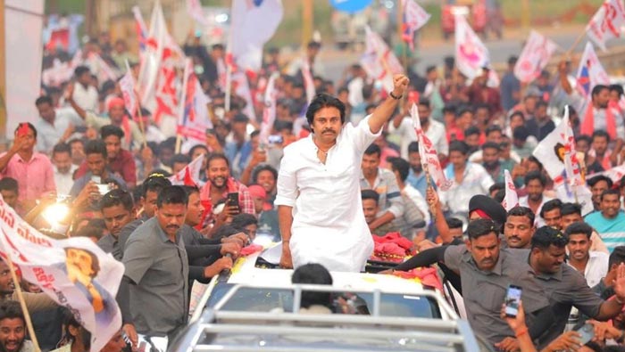 Pawan Kalyan: నేడు పార్టీ ముఖ్య నేతలతో పవన్ కళ్యాణ్ అంతర్గత భేటీ