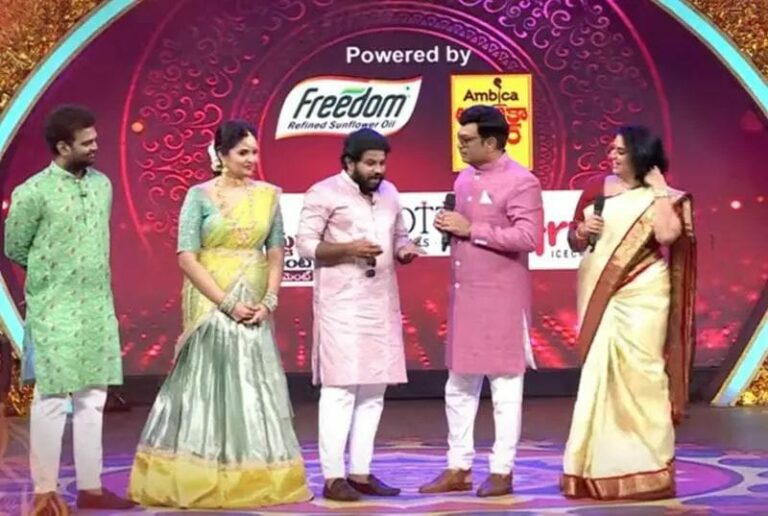 Hyper Aadi : ఏంది ఆది.. అందరి ముందు అంత మాట అనేశావు..