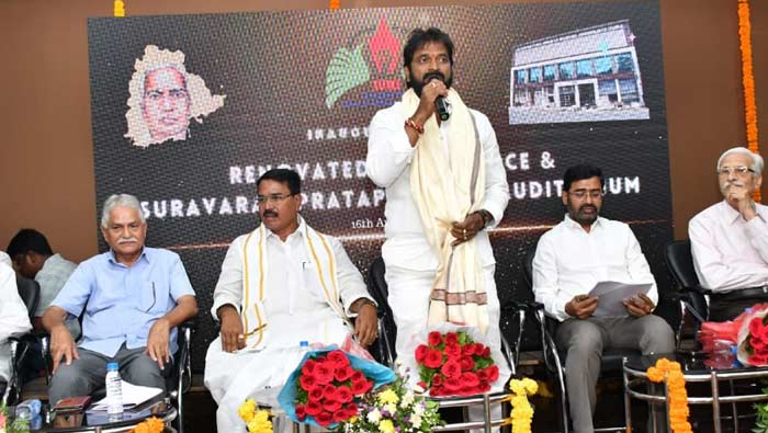 Srinivas Goud : సురవరం కుల మతాలకు అతీతంగా పోరాడారు