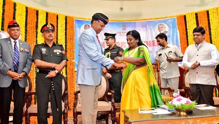 Governor Tamilisai : అన్నా చెళ్లెళ్ల అనుబంధం ఎంతో ఆత్మీయమైనది