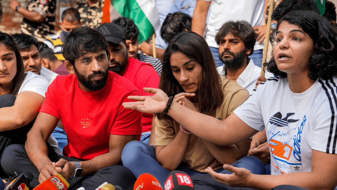 WFI India: ప్రపంచ వేదికపై భారత్‌కు భారీ షాక్‌.. డబ్ల్యూఎఫ్‌ఐ సభ్యత్వం రద్దు!