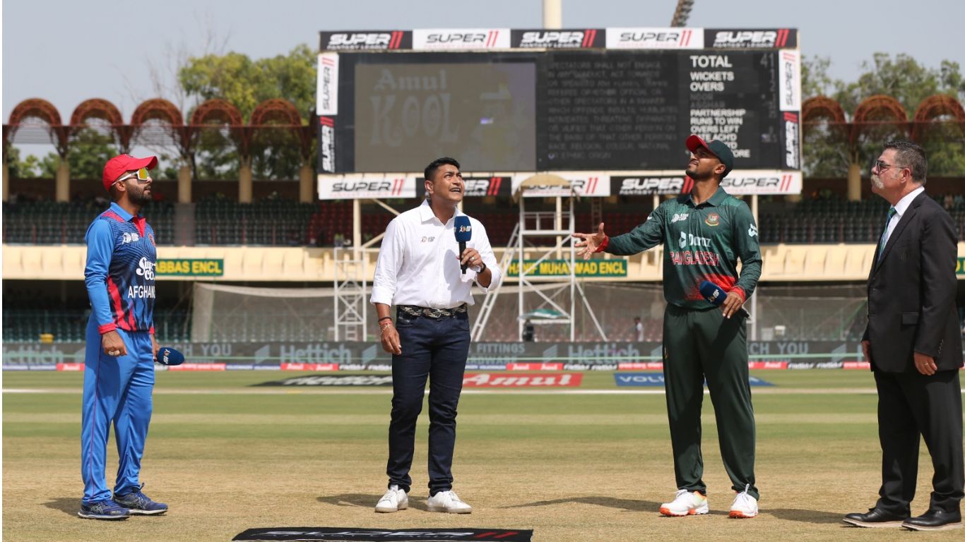 BAN vs AFG: టాస్ గెలిచి బ్యాటింగ్ ఎంచుకున్న బంగ్లాదేశ్.. తప్పక గెలవాల్సిందే!