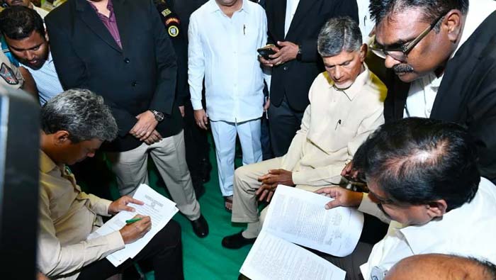 Chandrababu Arrest Case: చంద్రబాబు కస్టడీ పిటిషన్ పై ఏసీబీ కోర్టులో విచారణ