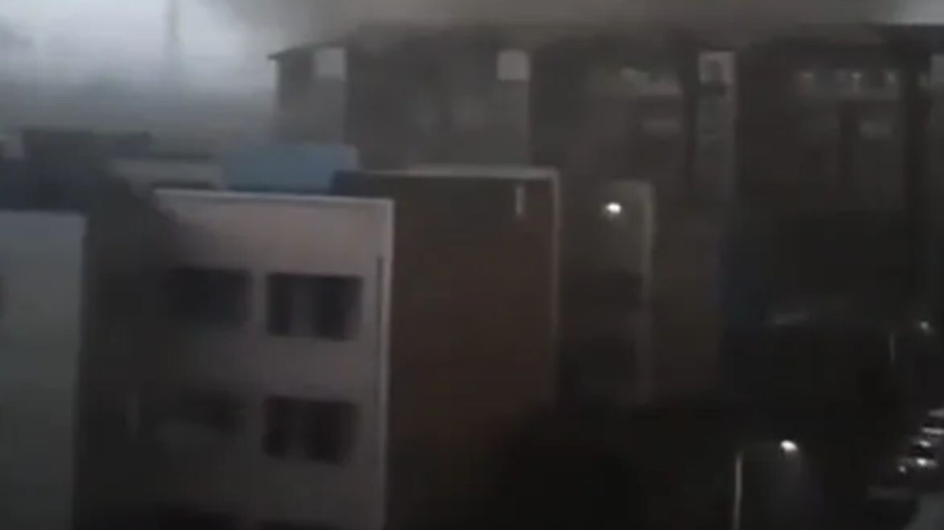 Violent Tornado: టోర్నడో బీభత్సం.. 10 మంది మృతి, పలువురికి తీవ్ర గాయాలు!