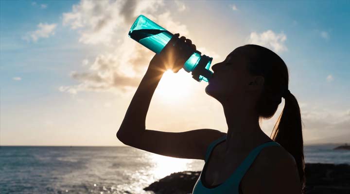 Health Tips: రోజూ 8 గ్లాసుల నీరు తాగుతున్నారా? అయితే మీరు తప్పకుండా ఇది తెలుసుకోవాల్సిందే