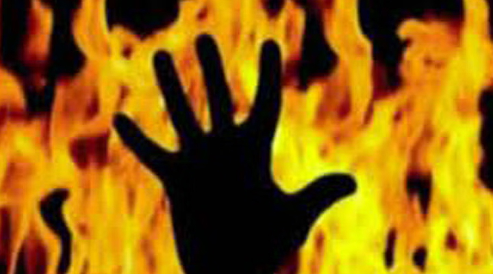 Kerala: కన్నకొడుకు కుటుంబాన్ని నిప్పుబెట్టి చంపిన తండ్రి.. ఆ తరువాత