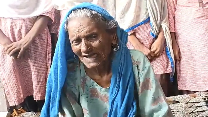 Great-Grandmother Goes To School: 92 ఏళ్ల వయస్సులో స్కూల్‌కు వెళ్తున్న బామ్మ!
