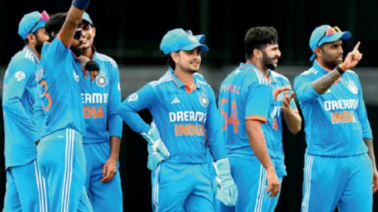 IND vs PAK: అతడిని తుది జట్టులో ఎందుకు తీసుకున్నారు.. యావరేజ్ ప్లేయర్!