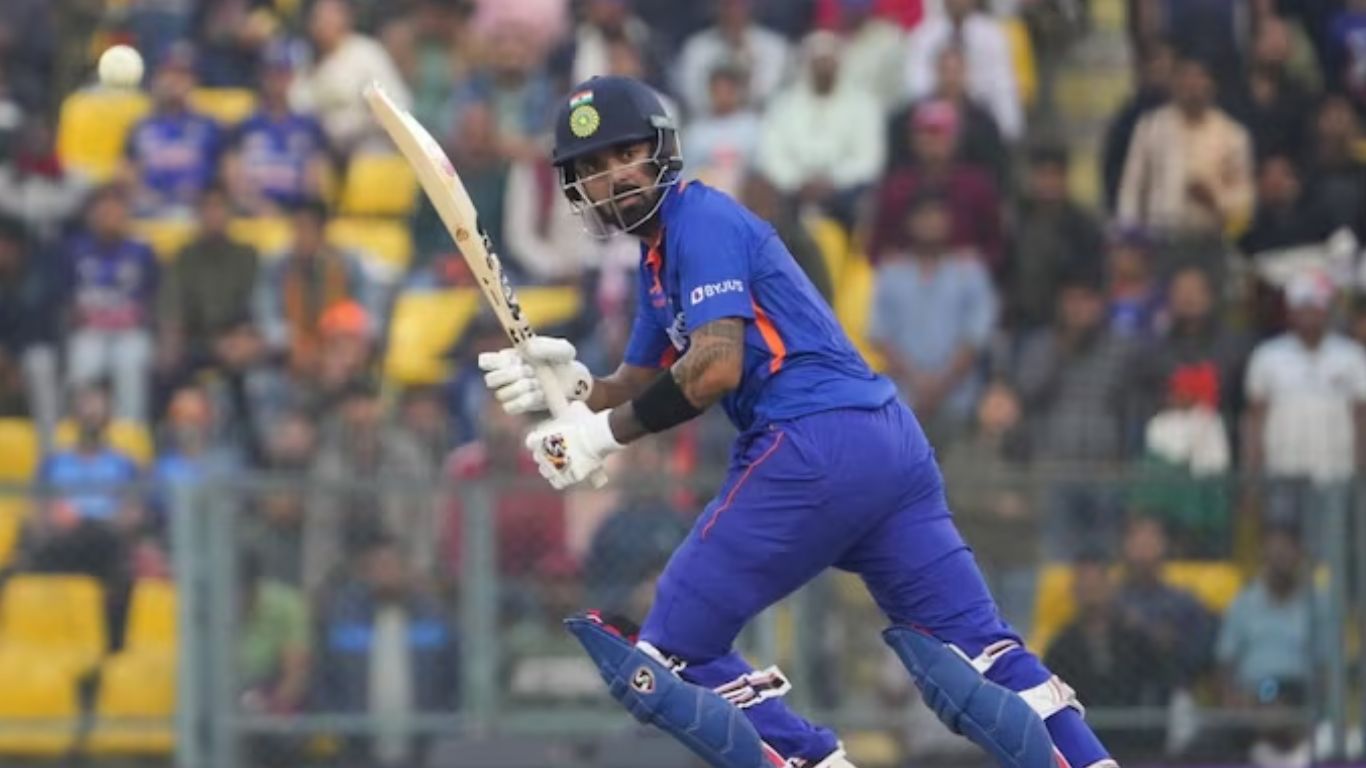 KL Rahul: కేఎల్ రాహుల్‌ను జట్టులోకి తీసుకోవాలంటే.. అయ్యర్‌ను పక్కన పెట్టాల్సిందే!