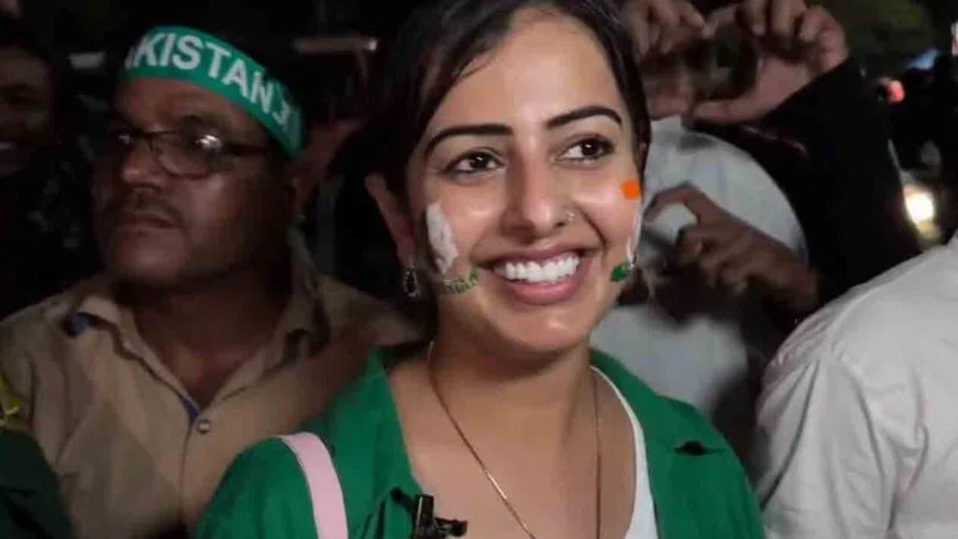 Virat Kohli Fan: విరాట్ కోహ్లీ నా మ‌న‌సు గాయ‌ప‌రిచాడు: పాకిస్థాన్ యువతి