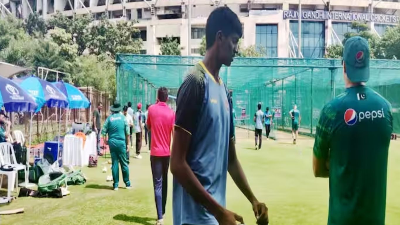 ICC WorldCup 2023: పాకిస్తాన్‌ బౌలర్‌గా హైదరాబాద్‌ కుర్రాడు.. ప్రశంసలు కురిపించిన ఫఖర్ జమాన్!