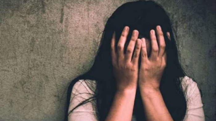 Woman Stoned To Death: వివాహేతర సంబంధం పెట్టుకుందని మహిళను రాళ్లతో కొట్టి చంపారు..